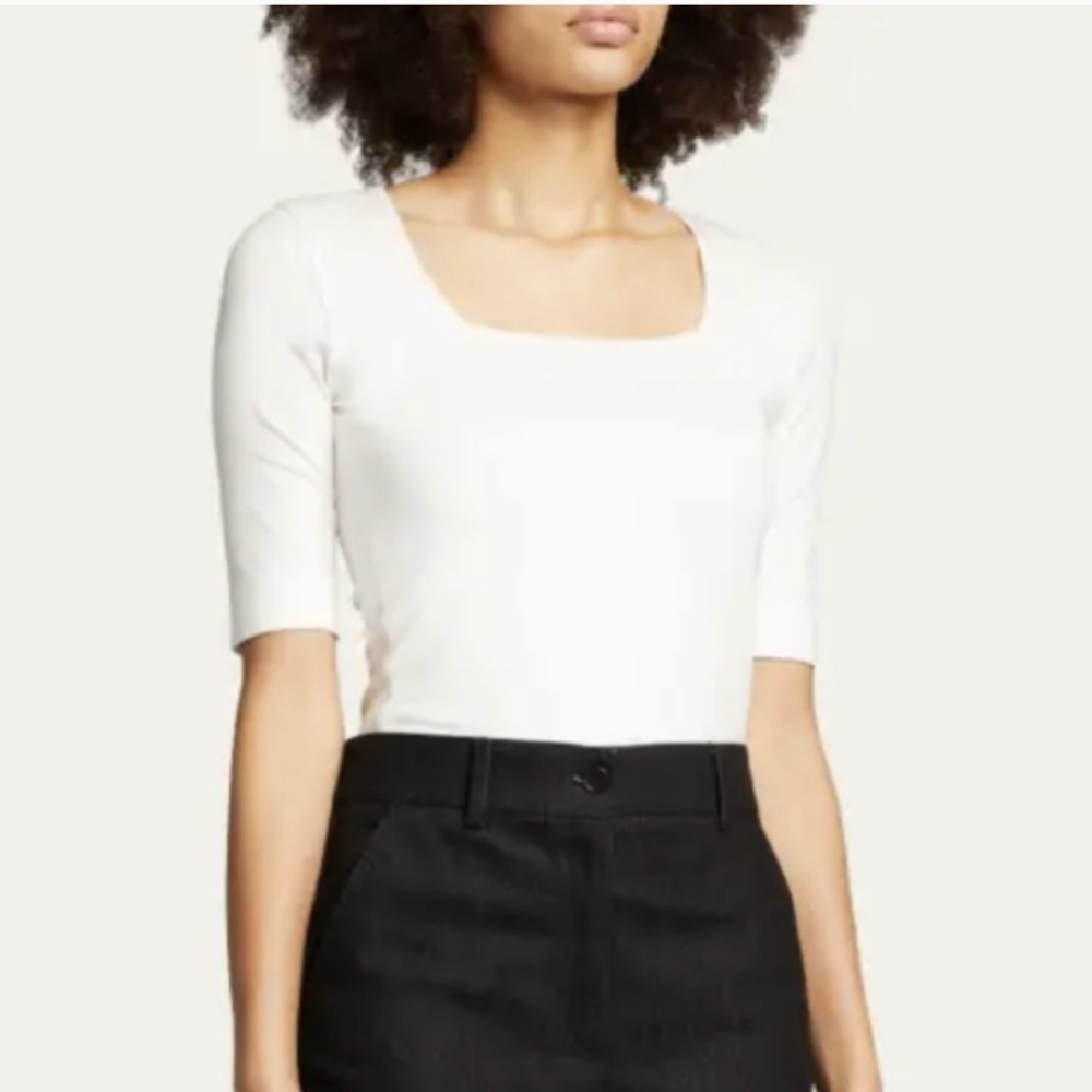 AKRIS punto top